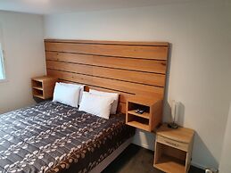 Sydney Street Apartments