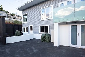 Sydney Street Apartments