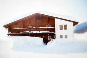 Snowball Chalet at Madarao Mountain