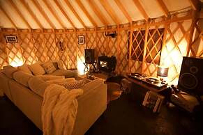 Snowball Chalet at Madarao Mountain