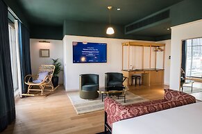 The Chow Kit - an Ormond Hotel