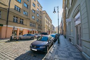 Chest design apartments