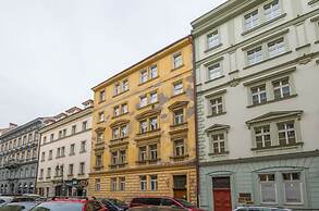 Chest design apartments