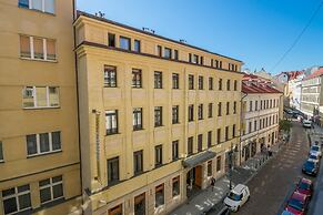 Chest design apartments