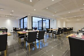 Simon's Boutique Hotel