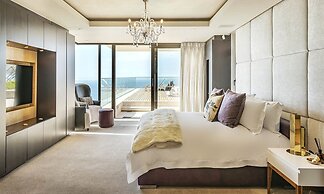 Moondance Villa & Suites