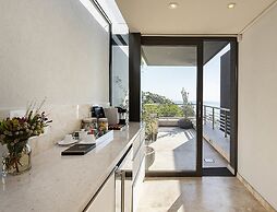 Moondance Villa & Suites