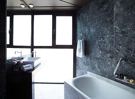 Brown Acropol, a member of Brown Hotels