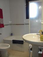 Deluxe Centre Apart with Parking