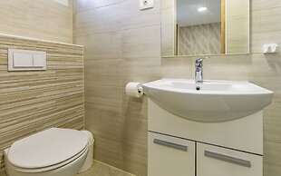 Mobile Home Rojnic- Campsite