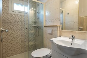 Mobile Home Rojnic- Campsite