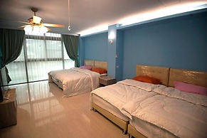 Tomorrow Cute Family Inn