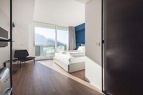 Hoody Active & Happiness Hotel