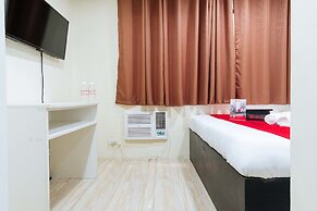 RedDoorz @ University Belt Manila