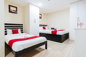 RedDoorz @ University Belt Manila