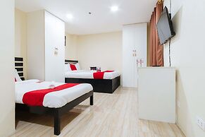 RedDoorz @ University Belt Manila