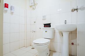 RedDoorz @ University Belt Manila