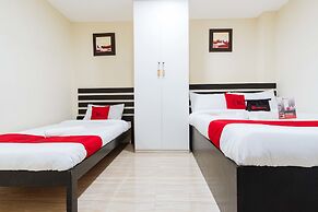 RedDoorz @ University Belt Manila