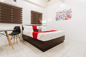 RedDoorz Plus near UST Manila