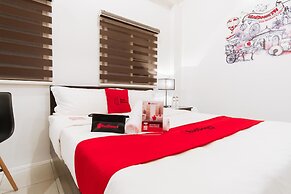 RedDoorz Plus near UST Manila