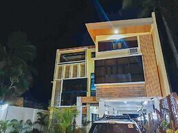 RedDoorz near SGM Condotel Villa Beach Iloilo