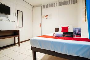 RedDoorz @ Downtown Bacolod