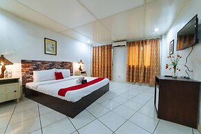 RedDoorz Premium @ Clarkview Angeles City