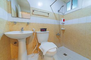 RedDoorz Premium @ Clarkview Angeles City