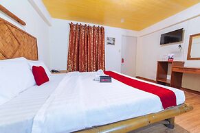 RedDoorz Premium @ Clarkview Angeles City