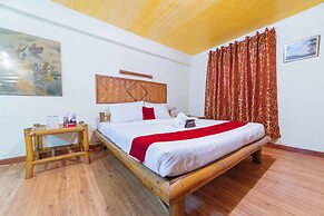 RedDoorz Premium @ Clarkview Angeles City