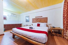 RedDoorz Premium @ Clarkview Angeles City