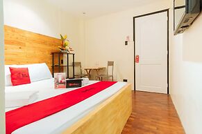 RedDoorz @ Vicente Street Espana Manila