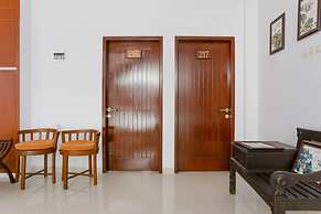 RedDoorz near Jawa Timur Park 3