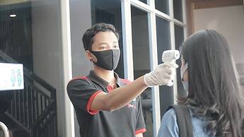 RedDoorz near Jawa Timur Park 3