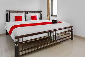 RedDoorz near Jawa Timur Park 3