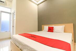 RedDoorz near Klaten Train Station