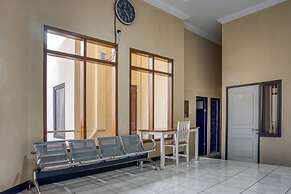 RedDoorz @ Soekarno Hatta Indah