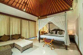 Flamboyant Villa Ubud