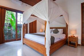 Flamboyant Villa Ubud