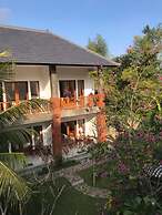 Flamboyant Villa Ubud