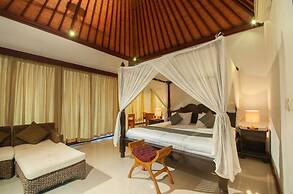 Flamboyant Villa Ubud