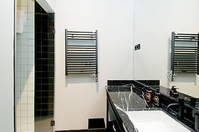 Amor de Dios 17 Luxury Suites