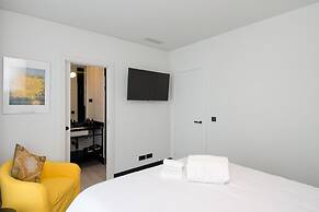 Amor de Dios 17 Luxury Suites