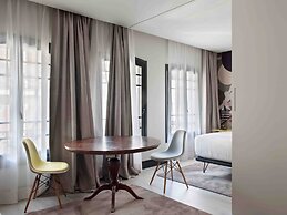 Amor de Dios 17 Luxury Suites