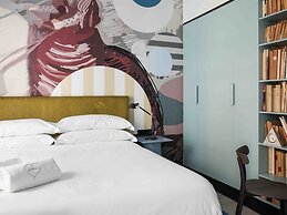 Amor de Dios 17 Luxury Suites