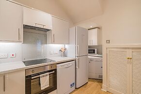 2 Bed Grassmarket Apartment
