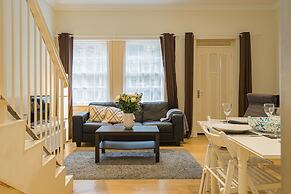 2 Bed Grassmarket Apartment