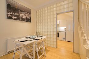 2 Bed Grassmarket Apartment