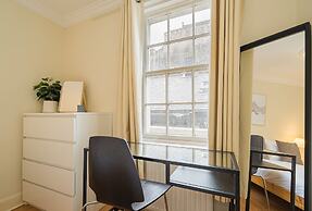 2 Bed Grassmarket Apartment