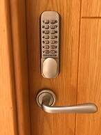 Rooms in Seafront Villa